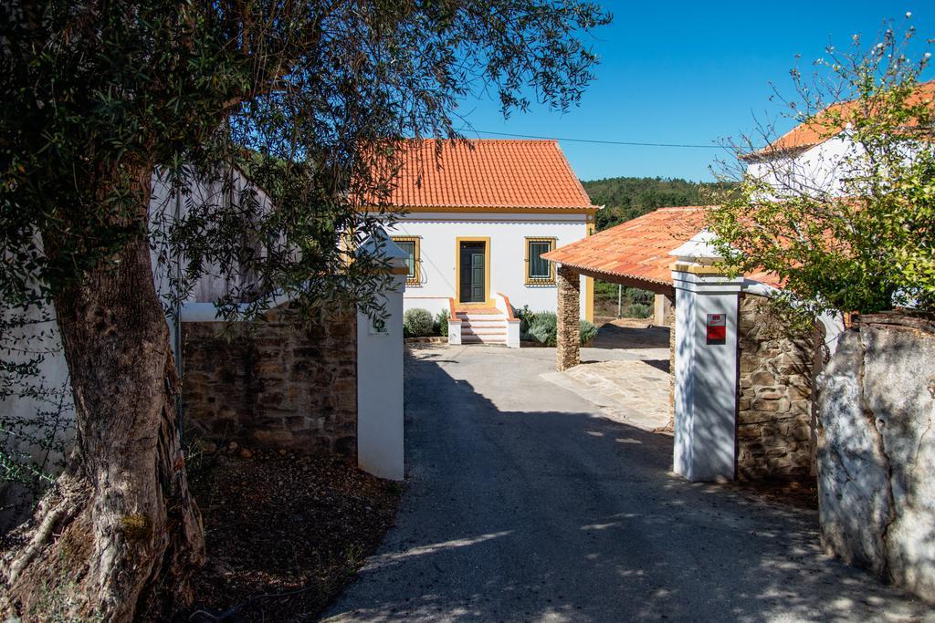 Гостевой дом Quinta Da Eira Velha Aldeia do Mato  Экстерьер фото